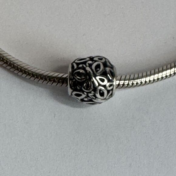 Pandora Sterling Silver Openwork Butterfly Garden Charm Bead 790895 - Picture 1 of 5